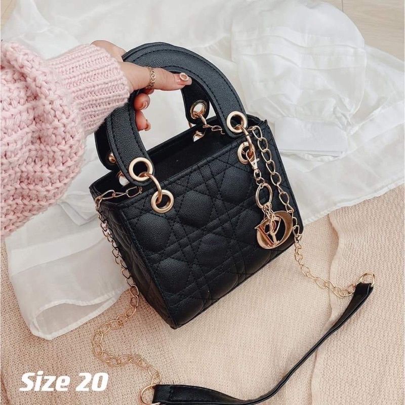Túi xách nữ cầm tay, đeo chéo size 20 tiện lợi, hàng hot hit 2022 Capucha T95