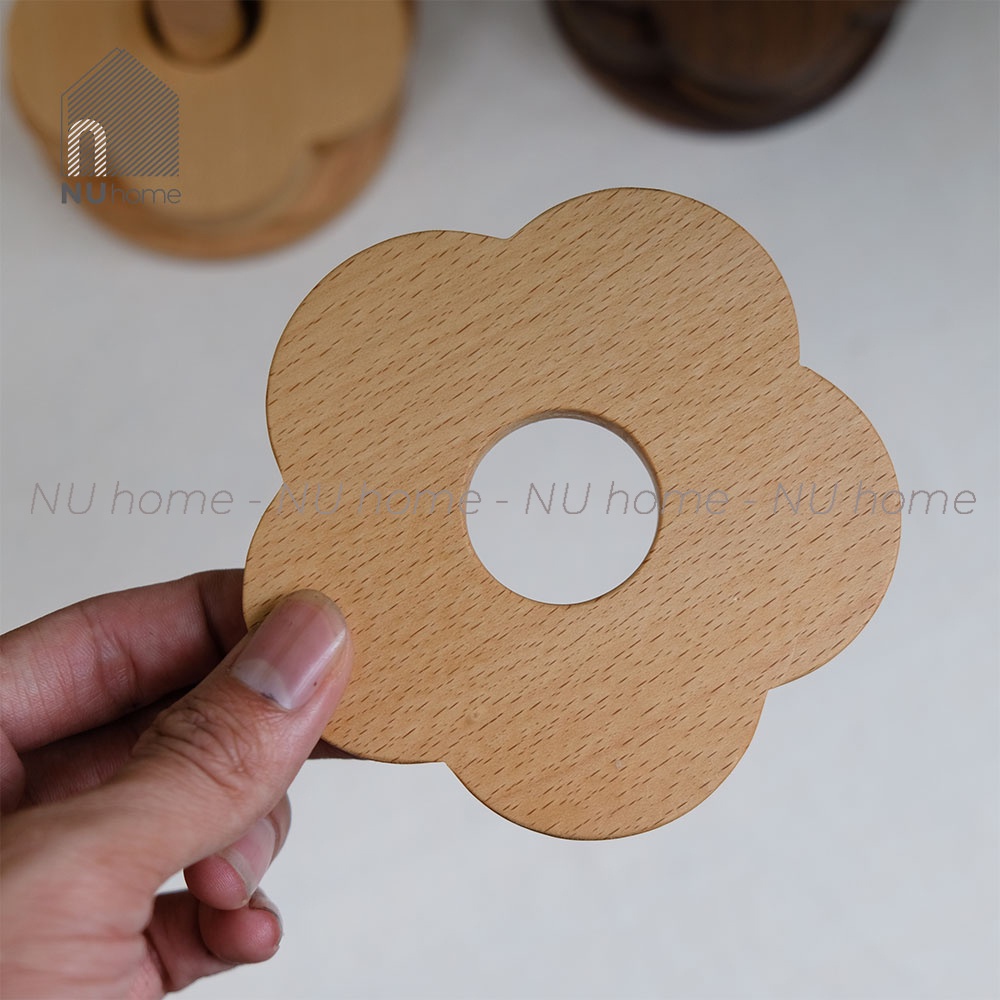 nuhome.vn | Đế lót hình hoa - Kino, được thiết kế bằng chất liệu gỗ tự nhiên đơn giản đẹp mắt