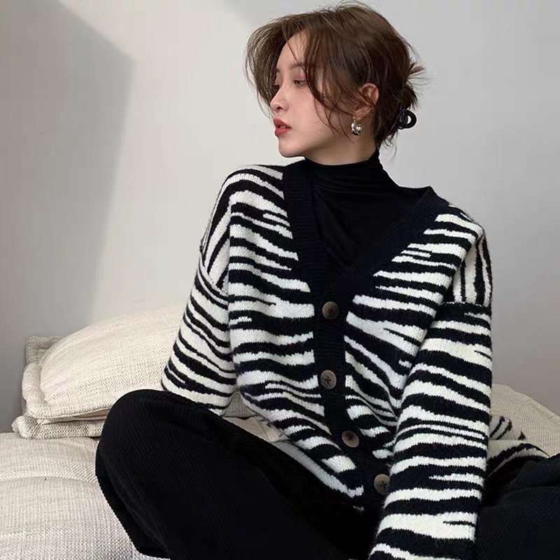 Áo khoác cadigan vằn đen len lông thỏ cao cấp phong cách Hàn Quốc | WebRaoVat - webraovat.net.vn