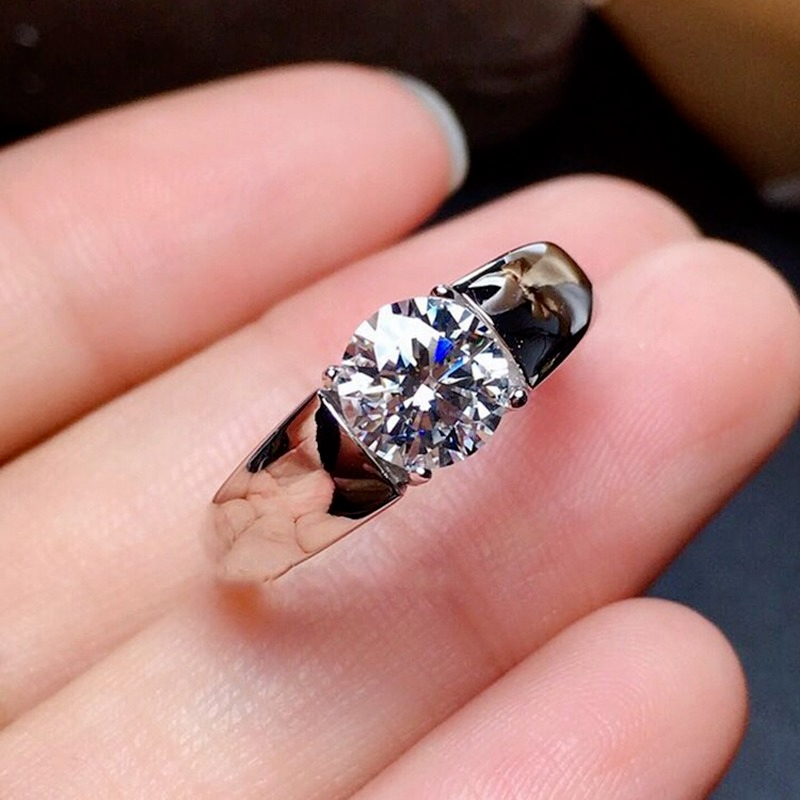 Nhẫn đeo tay bạch kim Moissanite 2 Pt950 thời trang