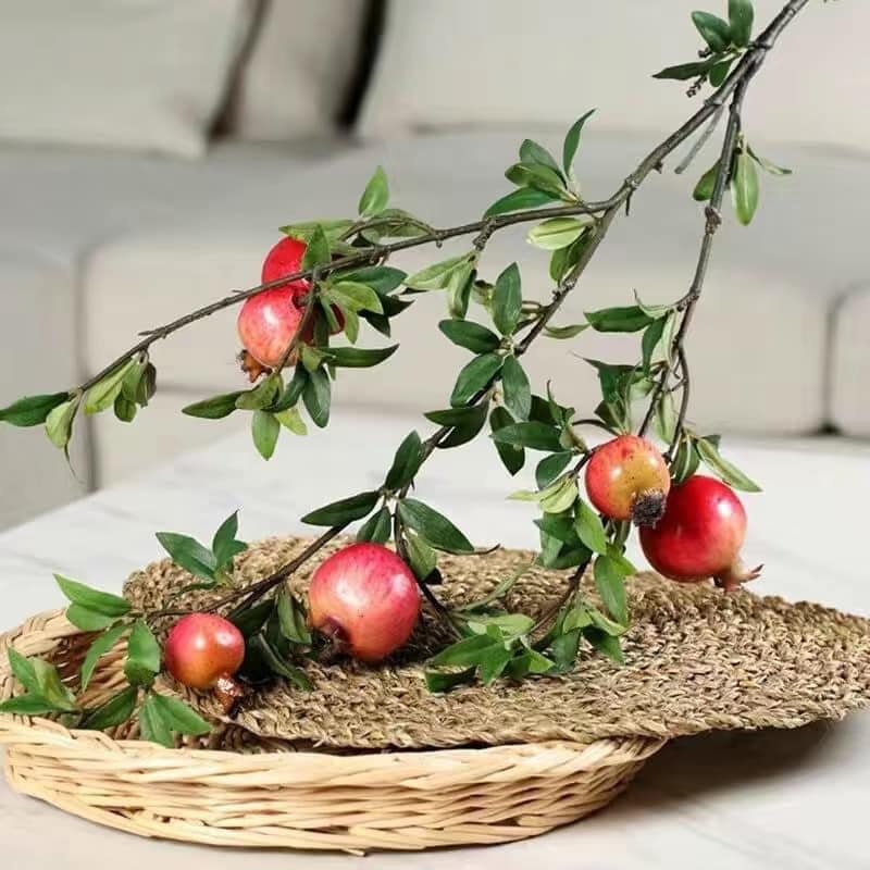 Cành táo, lựu, đào đông cắm trưng may mắn cho ngày Tết thêm ấm cúng-giadungsieure