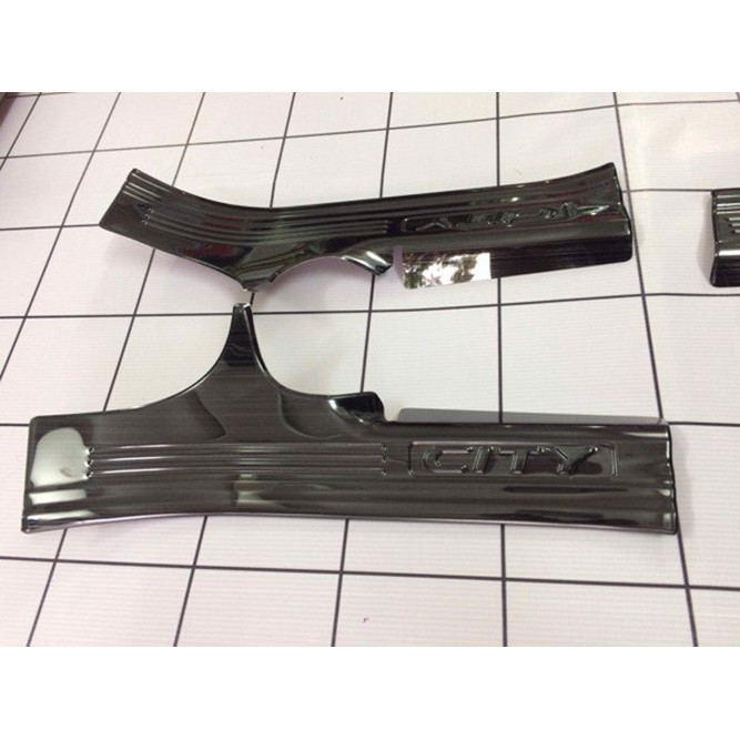 Ốp Bậc Cửa, Nẹp Bước Chân Honda City đời 2014 đến 2022 Mẫu Titan Cao Cấp (tặng kèm keo trợ dính)