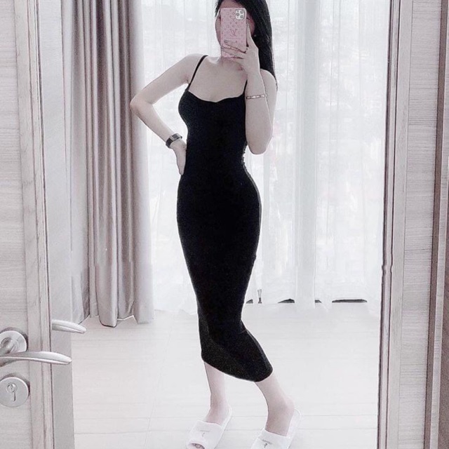Váy đen body 2 dây
