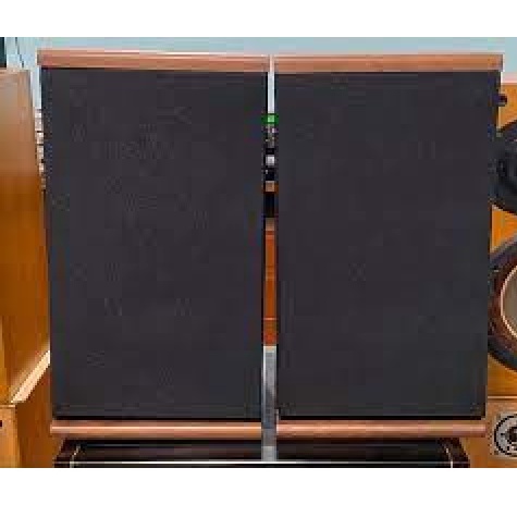 Loa AR TSW 210
