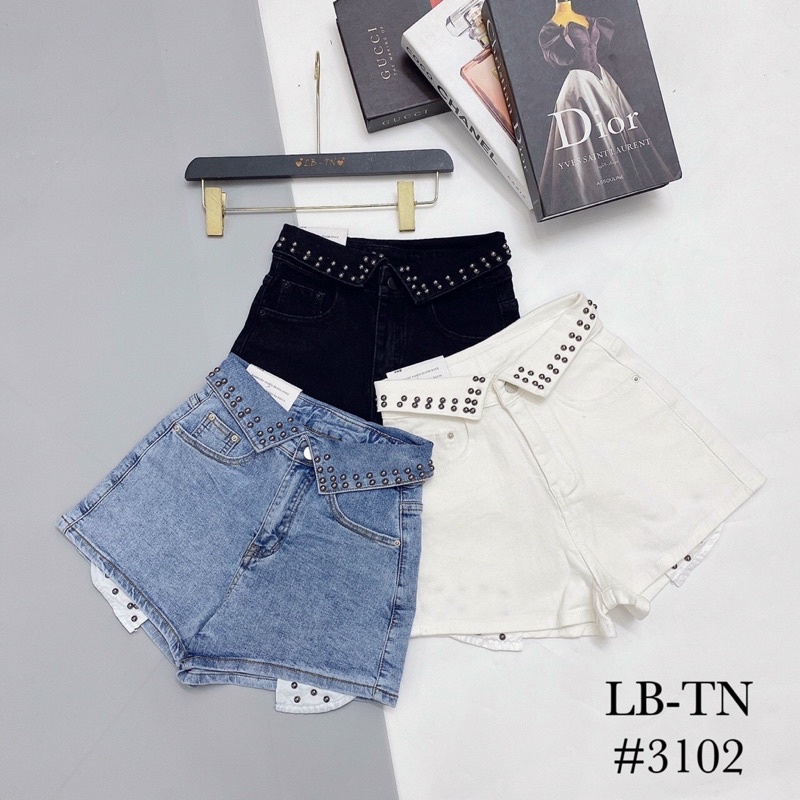 Quần short jean đính đinh