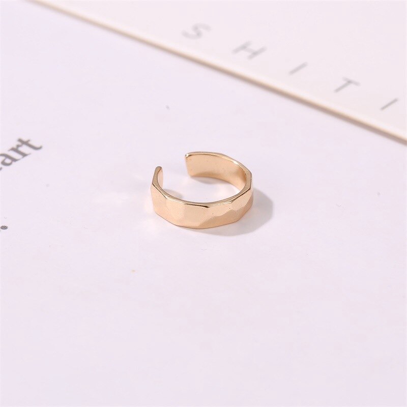 Khuyên Vành Tai Kim Loại Cá Tính Cho Nữ