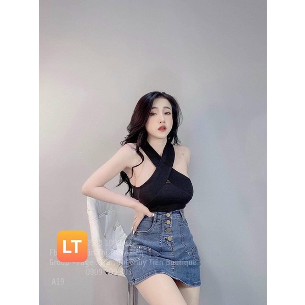 Áo cổ yếm dáng ôm cổ đan chéo