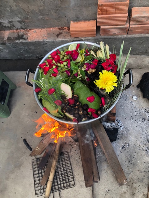 Dầu Gội Thảo Dược Bồ Kết Handmade Quỳnh Dương🌿Sạch gàu,Nấm ngứa,Ngừa rụng tóc,mọc tóc🍃 | BigBuy360 - bigbuy360.vn