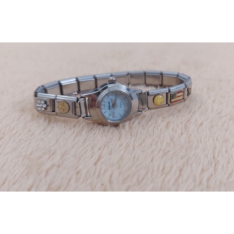 Đồng hồ Si Nhật hiệu Claire's mặt siêu nhỏ 1,5cm dành cho Nữ thời trang, phong cách, sành điệu. Đã qua SD