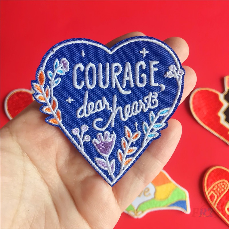 1 Sticker Ủi Thêu Chữ Love Gives You Courage