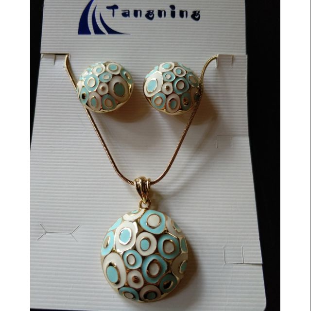 Bộ nữ trang cao cấp