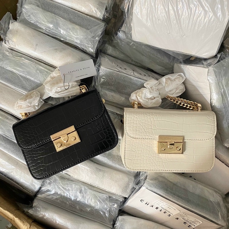 Túi xách nữ ,túi C hộp chuẩn xịn