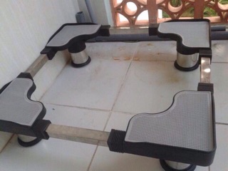 Chân đế inox dùng cho máy giặt va tủ lạnh 
