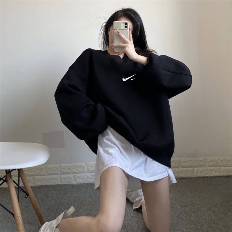 Áo Sweet Nỉ Nam Nữ Trắng Đen Form Rộng Dấu Tích | BigBuy360 - bigbuy360.vn