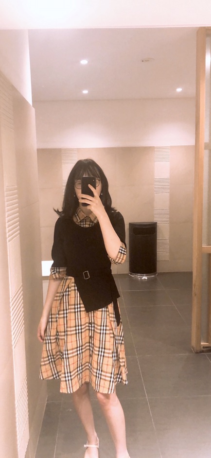 Váy kẻ phối đen điệu đà VKS0121009 | BigBuy360 - bigbuy360.vn