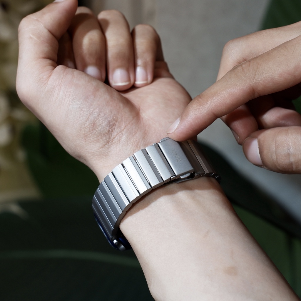 Dây Đeo UNIQ Strova iWatch Steel Link Band 38/40mm 44/42MM cho Iwatch