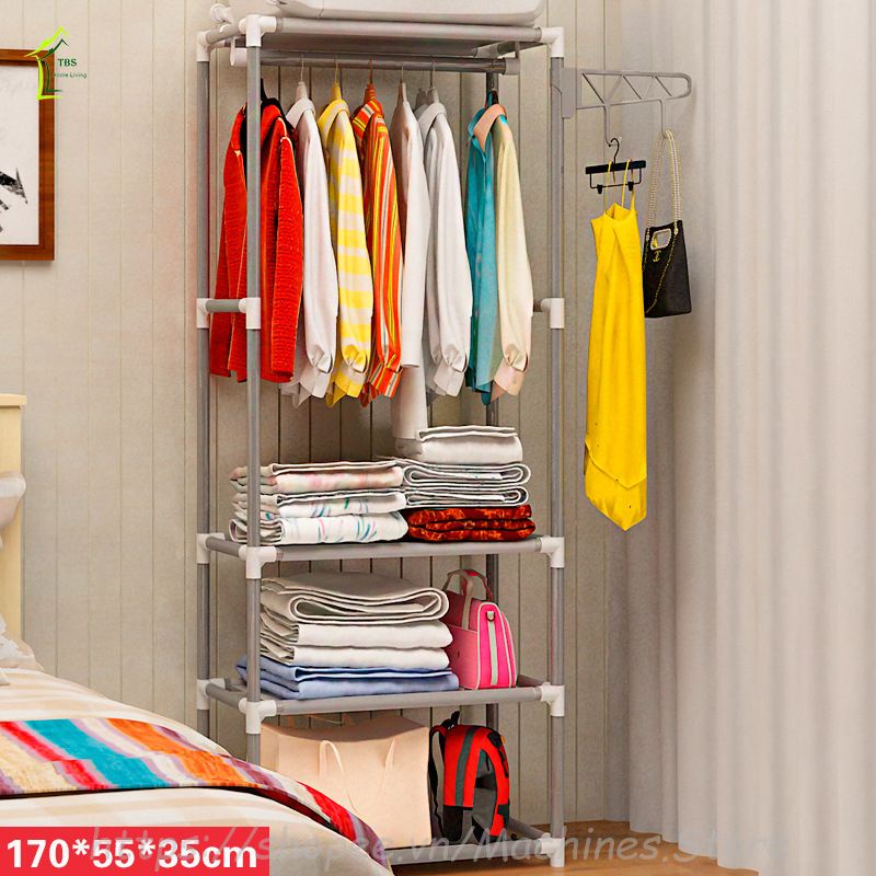 Giá treo quần áo đa năng phù hợp với những gia đình có không gian hẹp