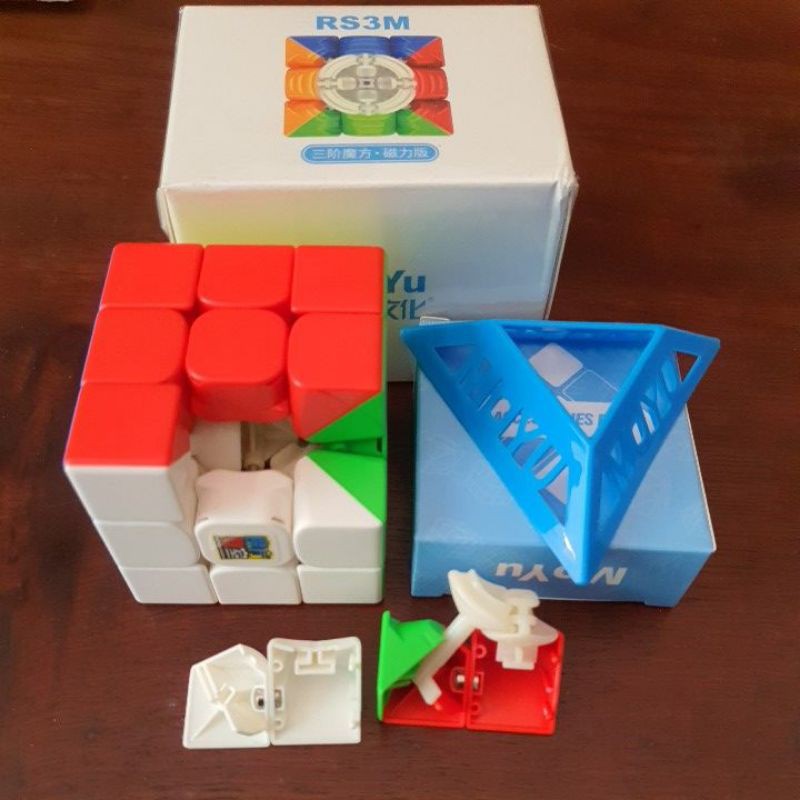 Rubik Moyu RS3M 2020 (bản mới nhất M mạnh hơn bản cũ)