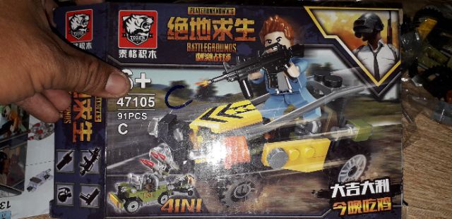 Lắp ráp 1hộp Lego Battergruond 47105 có nhiều chi tiết