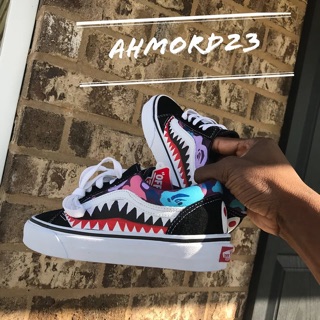 Giày custom bape