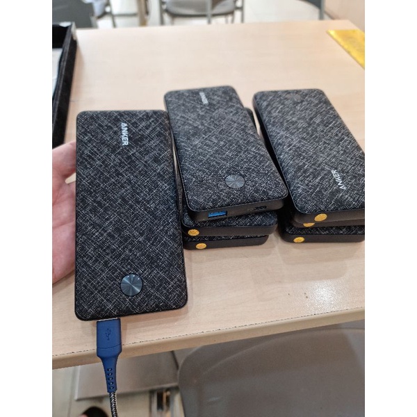 Pin sạc dự phòng Polymer 20000mAh Type C PD 20W PowerCore Essential Anker A1287 like new 98% nobox