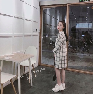 Váy dạ kẻ cổ tim