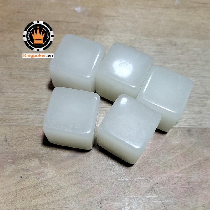 2 Viên xúc xắc trắng không số dạ quang size lớn 25mm