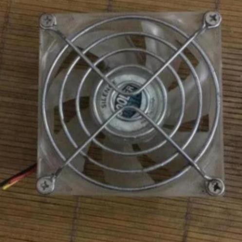 Quạt tản nhiệt coolermaster 8cm
