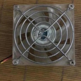Quạt tản nhiệt coolermaster 8cm