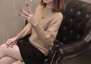 Áo len cánh dơi tay phối ren