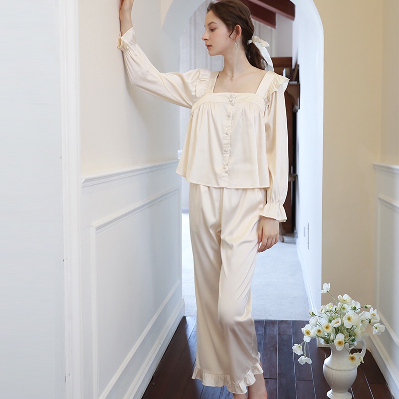 Đồ ngủ lụa cao cấp- Bộ đồ ngủ dài tay thoáng mát hàng Quảng Châu loại 1-  Quyến rũ, sang trọng, hấp dẫn, mềm mại | BigBuy360 - bigbuy360.vn