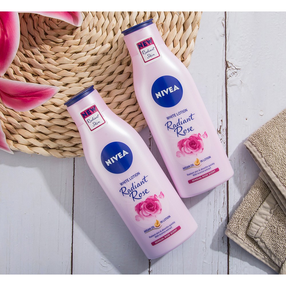 Nivea: Sữa dưỡng thể Nivea hương hoa hồng chai 200ml