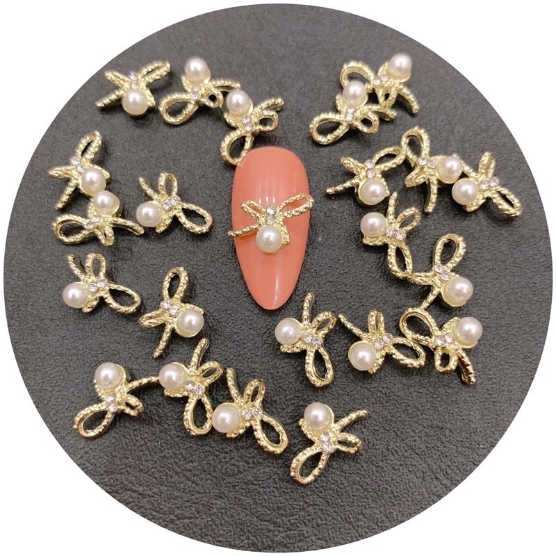 cham nail nhiều viên