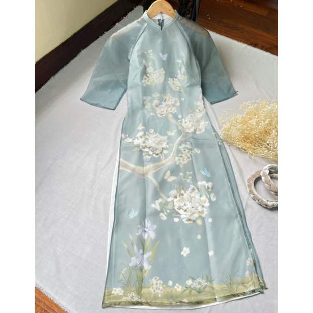 Áo dài cách tân tơ Xanh Ngọc Đào với hoạ tiết kết đính sang trọng nổi bật tiểu thư dành cho sự kiện đi chơi chụp ảnh