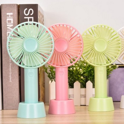 Quạt Cầm Tay 4 Cánh Pin Sạc Có Đế Để Bàn