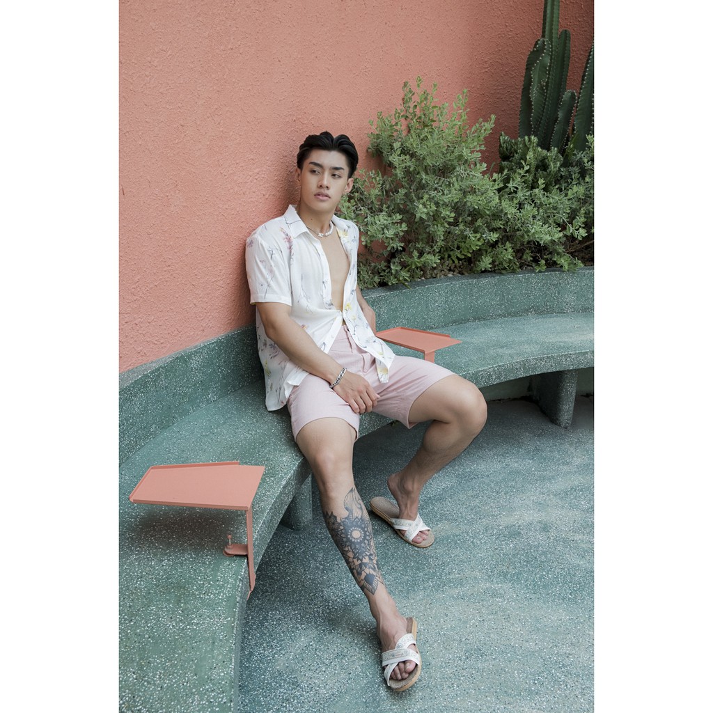 Áo sơ mi họa tiết hoa tay ngắn đi biển thời trang | BigBuy360 - bigbuy360.vn