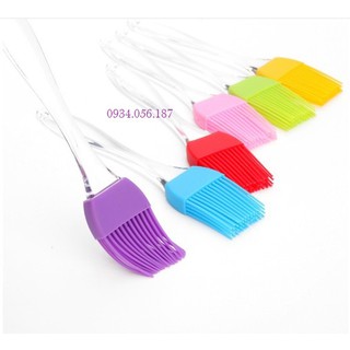 Chổi quét silicon làm bánh