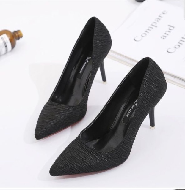 Giày ghót nhọn da vằn