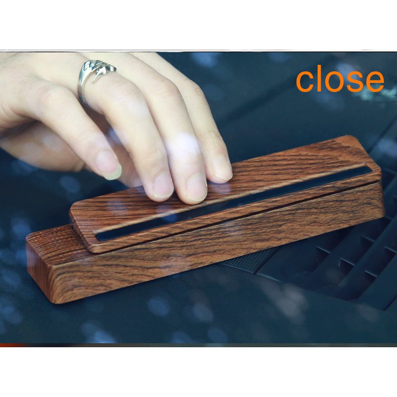 Hộp để số điện thoại taplo xe hơi tích hợp SÁP THƠM model 2019 đen và vân gỗ | BigBuy360 - bigbuy360.vn