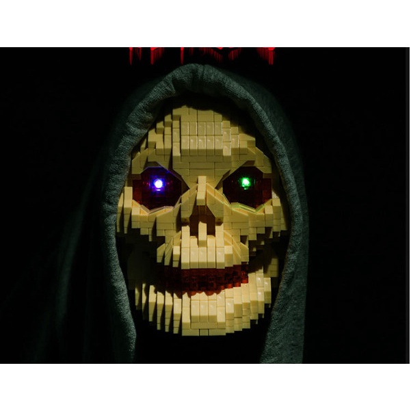 Mô hình lego đầu lâu bằng nhựa dùng để trang trí Halloween0