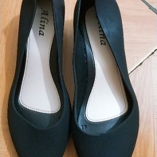 Giầy nhựa mềm Alina