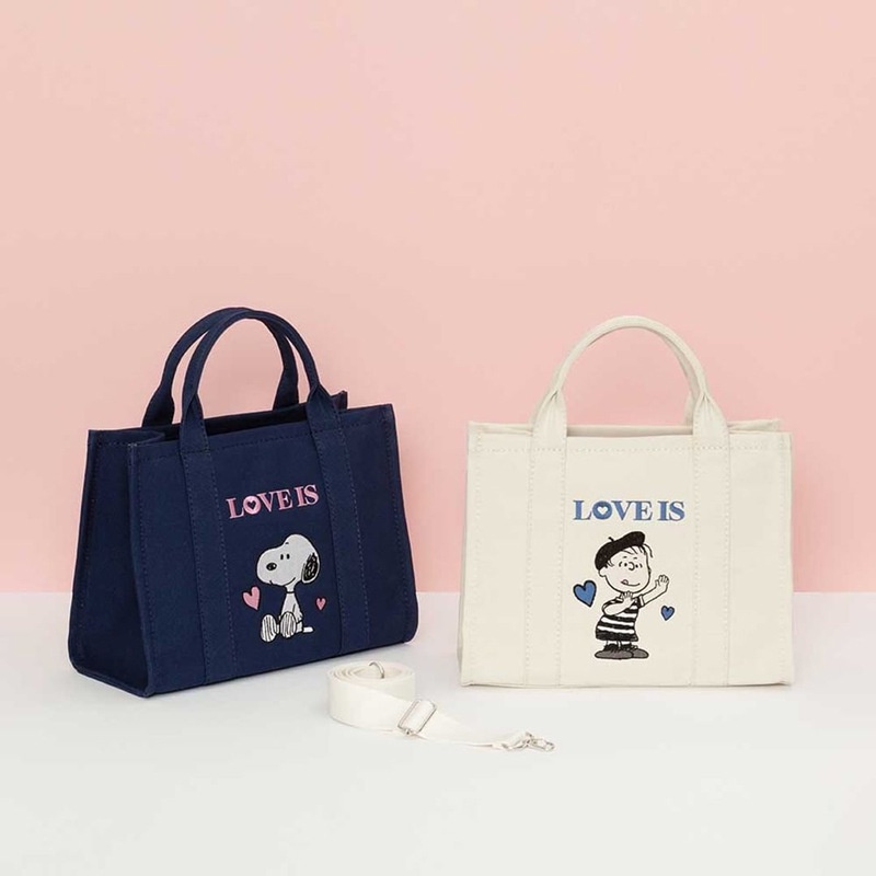 Túi Xách Đeo Vai Vải Bạt Ngăn Chứa Rộng In Hình Snoopy Dễ Thương Thời Trang Hàn Quốc