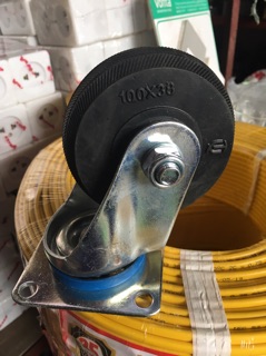 Bánh xe cao su đen đẹp phi 125