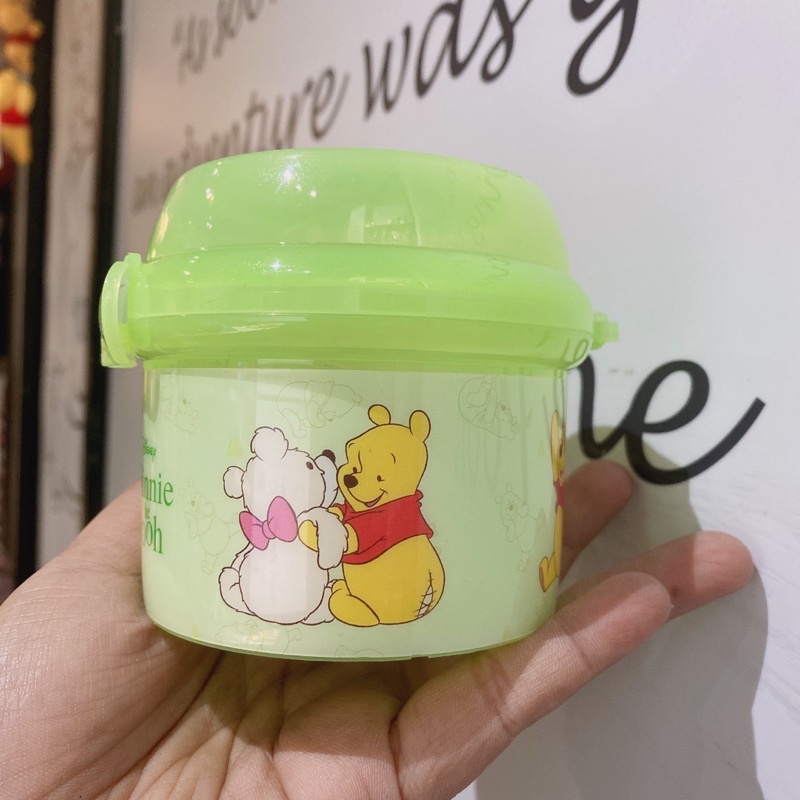Hũ nhựa gấu Pooh