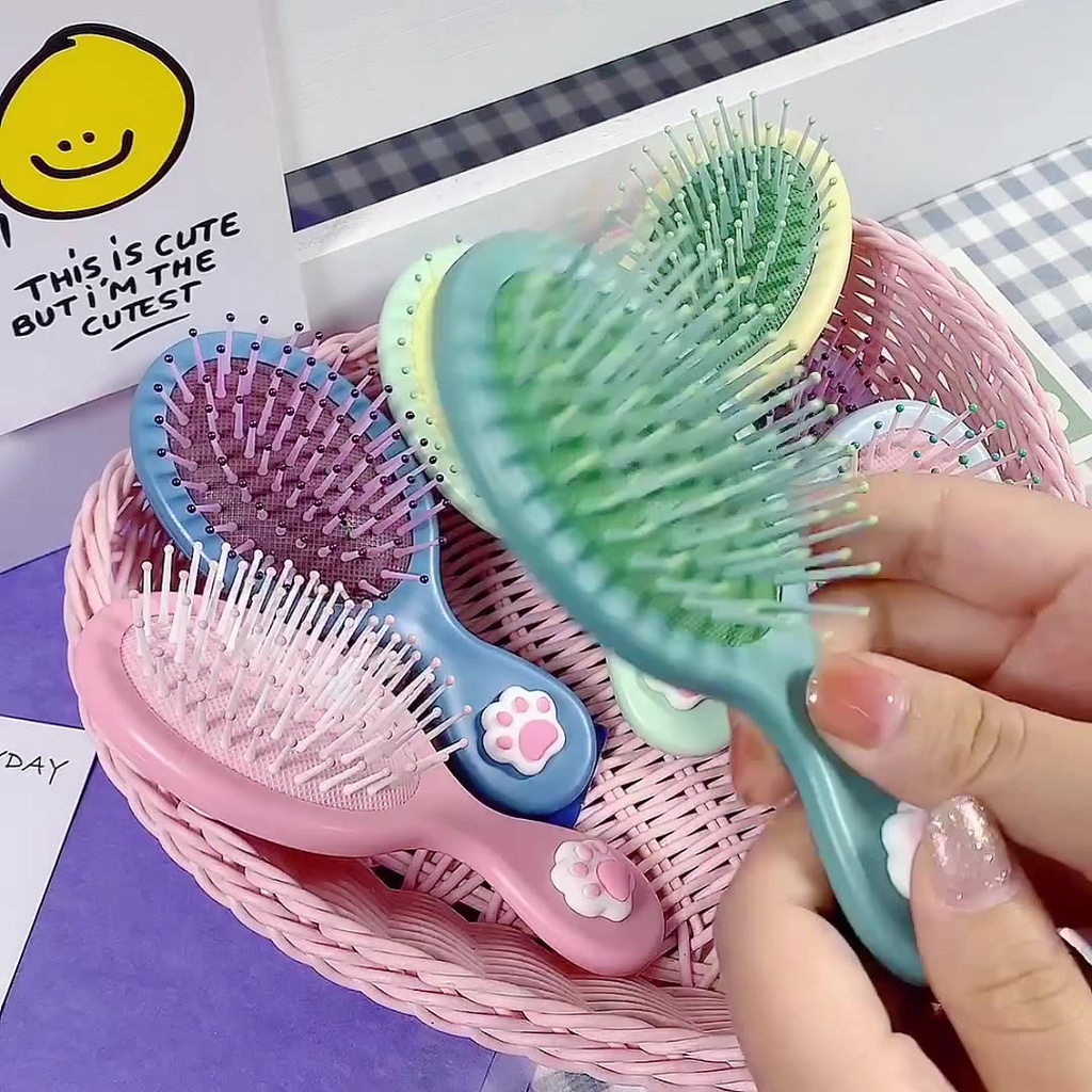 Lược Chải Tóc Mát Xa Da Đầu Họa Tiết Bàn Chân Thiết Kế Xinh Xắn ( màu ngẫu nhiên )
