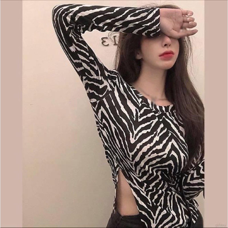 Áo kiểu ngắn nữ ôm body slim fit da beo tay dài vạt chéo xẻ tà - Order taobao quảng châu