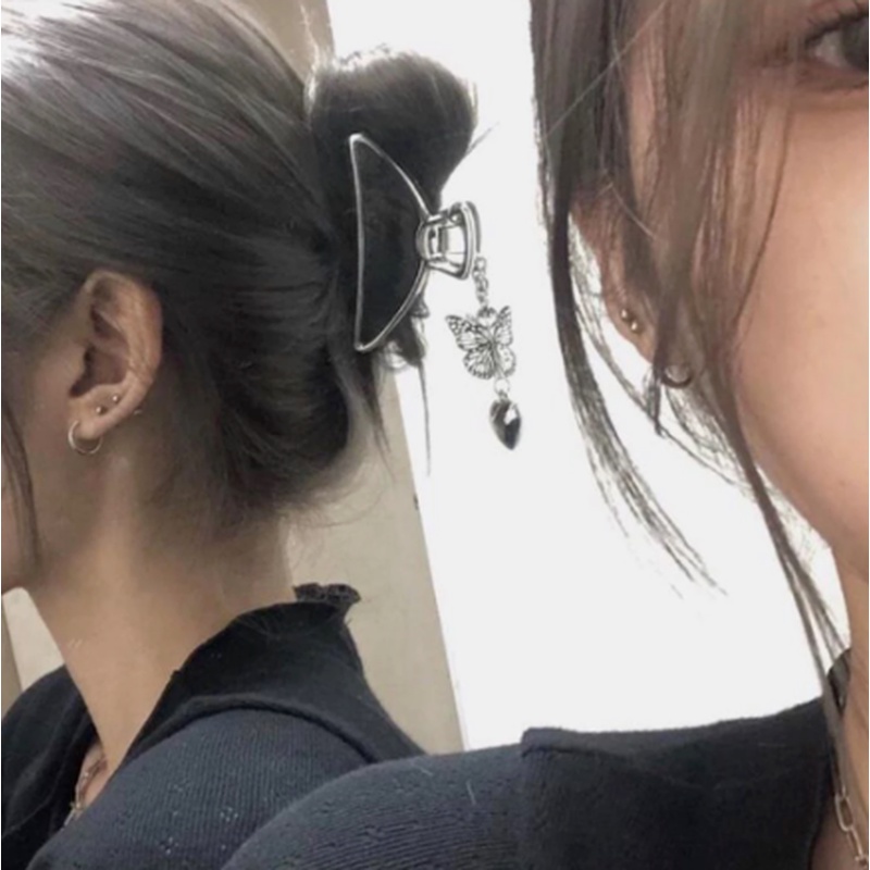 Kẹp tóc kim loại màu bạc phối tua rua hình trái tim bướm phong cách Harajuku cổ điển mới cho nữ