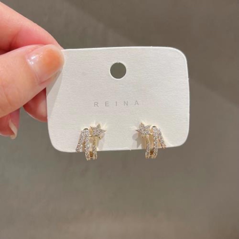 bông tai hình ngôi sao xẹt siêu dễ thương