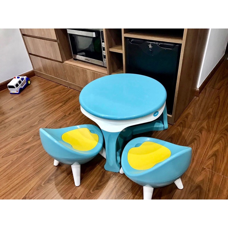 Bộ bàn ghế thương hiệu Kub chính hãng