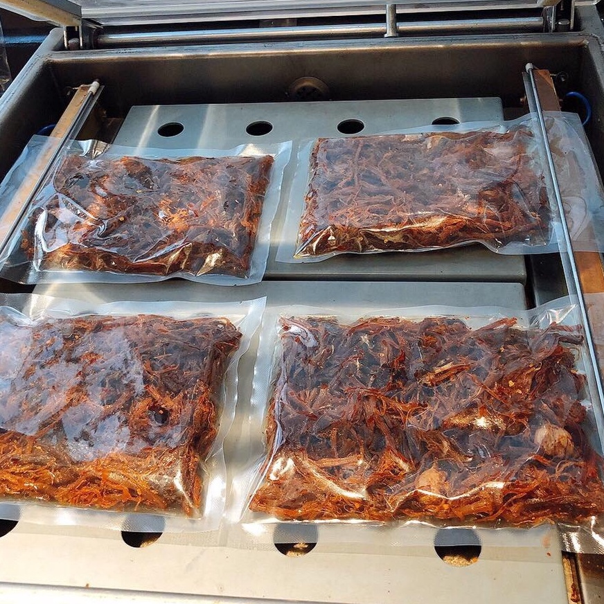 Khô Bò Xé Sợi Cay- Thịt Bò Khô Sợi Ướt - Bò Khô Lát Sợi 200GR- Loại Đăc Biệt | BigBuy360 - bigbuy360.vn